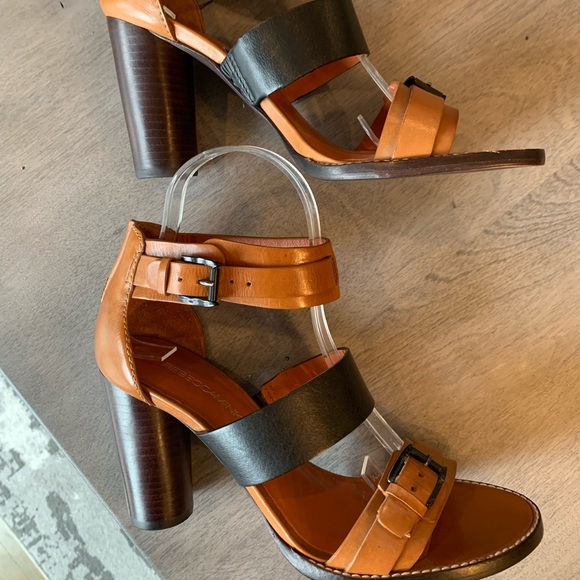 NWOT Rebecca Minkoff leather sandals. Tan, black and brown. Size 7.5 - Picture 3 of 12